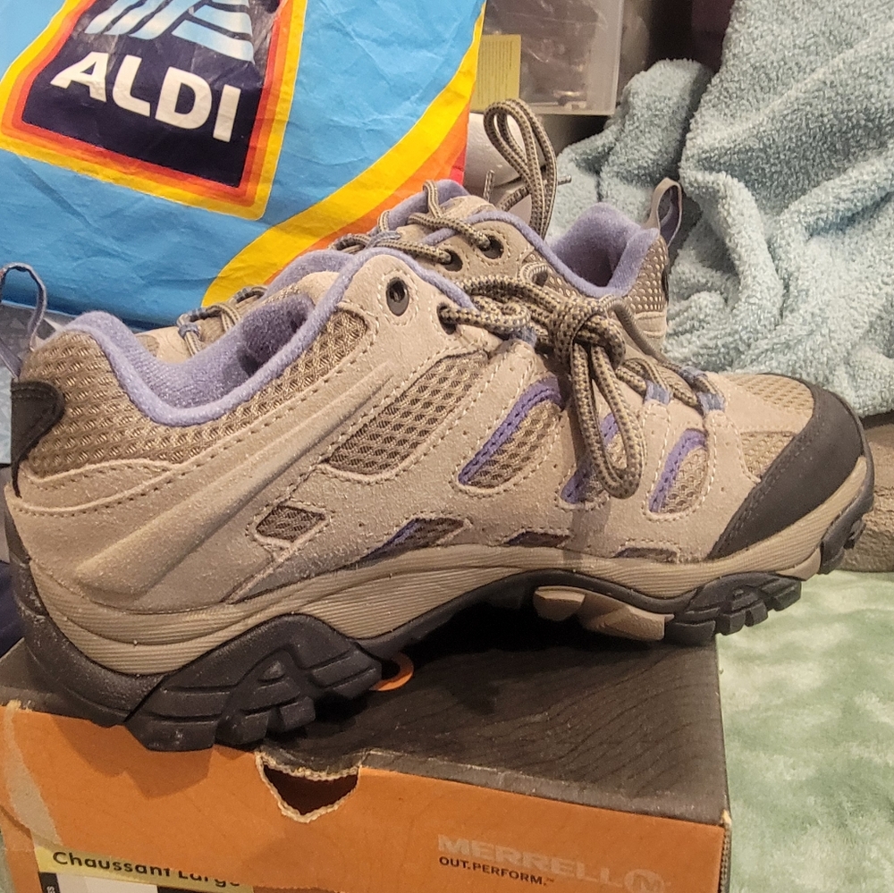 MERRELL MOAB 3 - SIZE 8 WIDE - ALUMINUM/ MARLIN